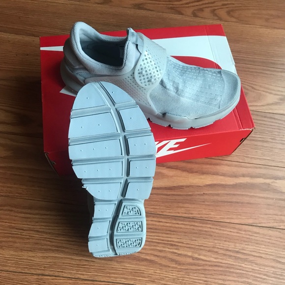 Nike Sock Dart men’s shoe brand new. - Picture 3 of 3